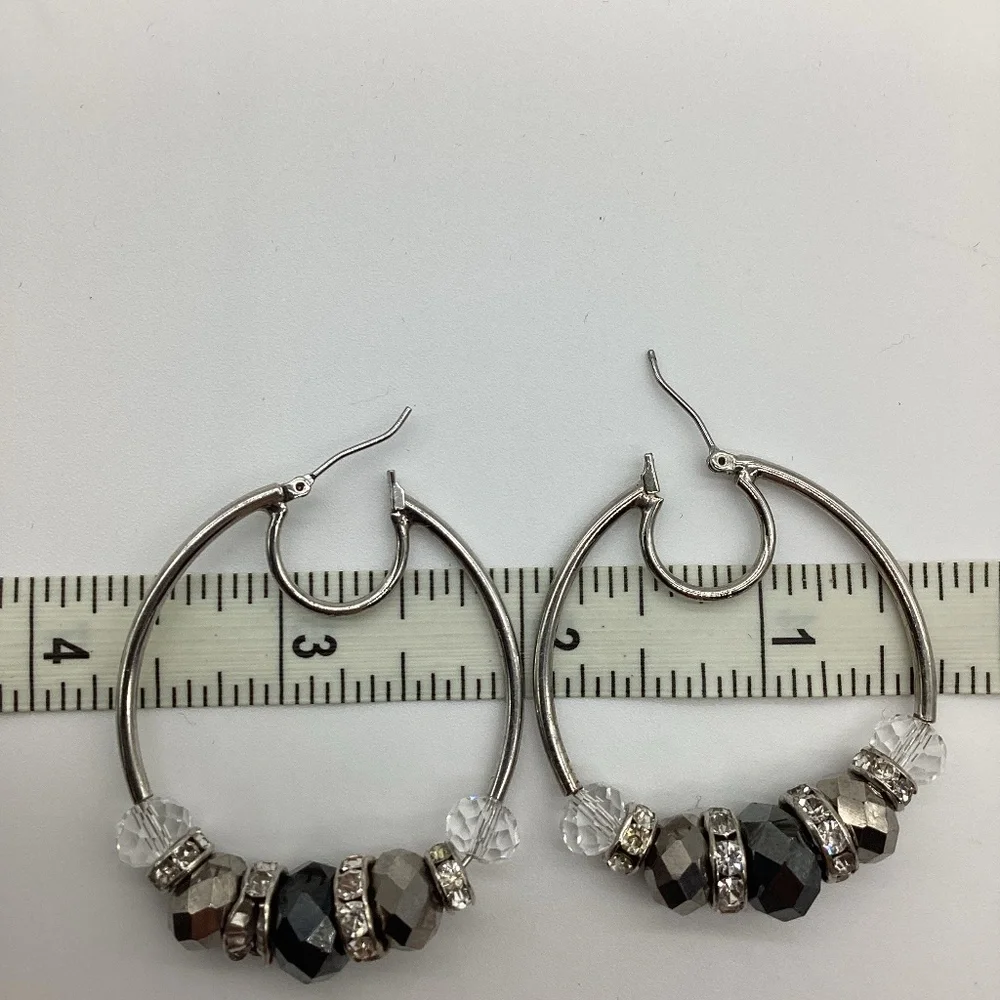 1859. Lia Sophia Diamond & Graphite Beaded Hoops EUC